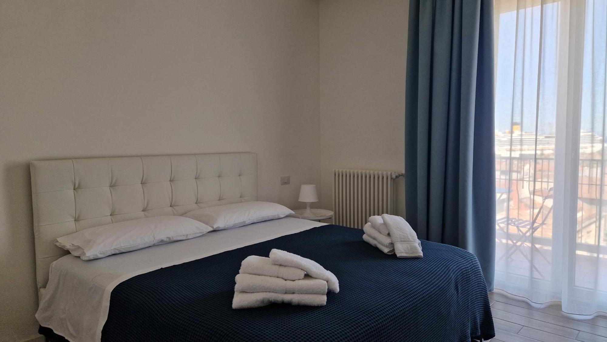 Orlando Rooms Aeroporto di Catania Fontana Rossa Esterno foto