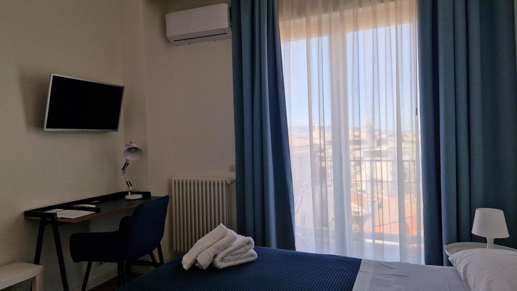Orlando Rooms Aeroporto di Catania Fontana Rossa Esterno foto